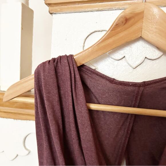 Lululemon Tonight's The Night Leotard Sleeveless Bodysuit Draped V-Neck SZ M - Picture 5 of 9